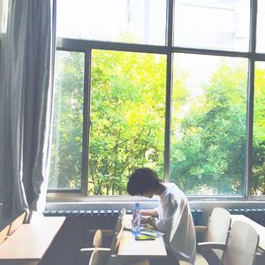 肉伦疯狂肉体⋯粗喘娇吟秘书视频
